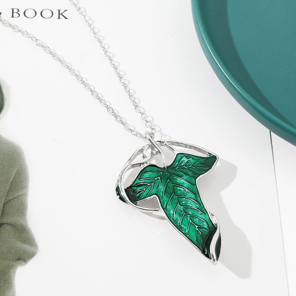 Vintage Green Leaf Pendant Nec - Vintage Collector ulasan dan harga