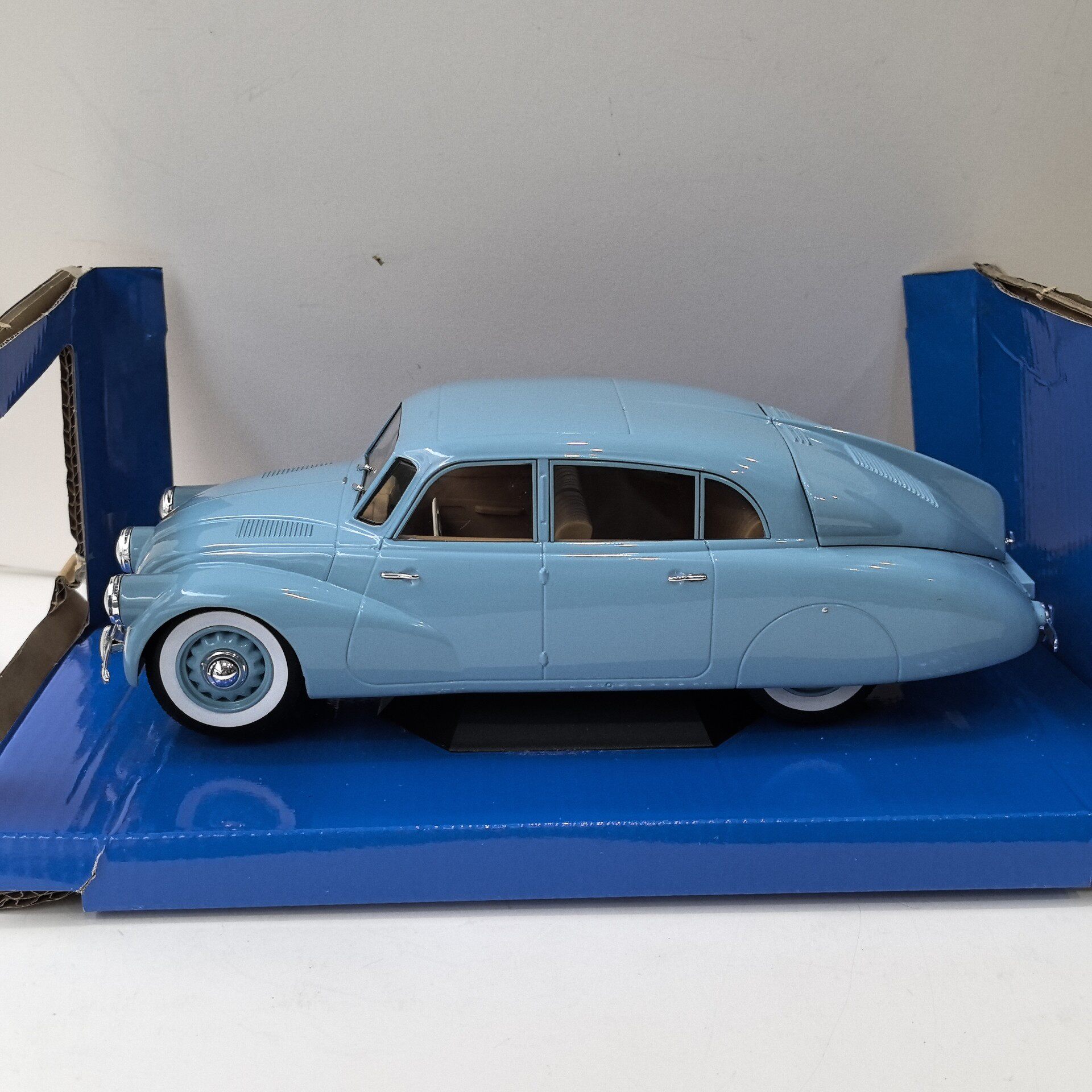 MCG Diecast 1/18 Scale TATRA 8 - Vintage Collectibles Toys ulasan dan harga